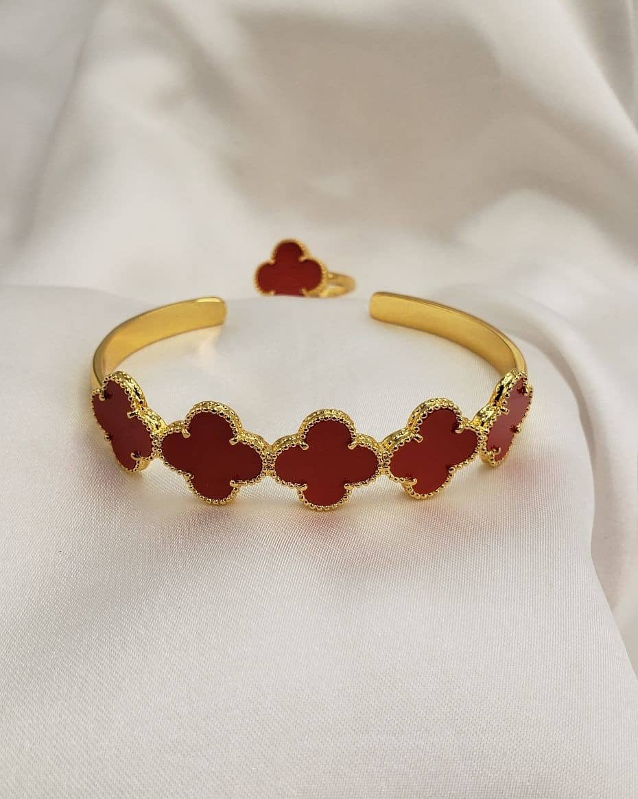 Ring and bracelet red 2