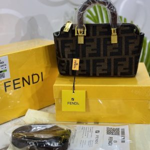 Fendi Roma Ladies Bag With Box